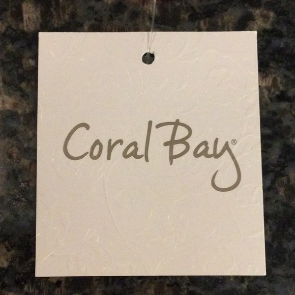 Coral Bay Rust Top - Picture 6 of 7